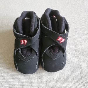 Air Jordan Retro 8 "playoffs"